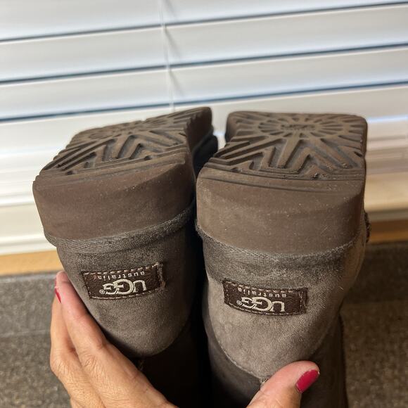 UGG Australia Brown Suede Tall Winter Boots Sheepskin Lining Women Sz 10 Pull On - Picture 7 of 11